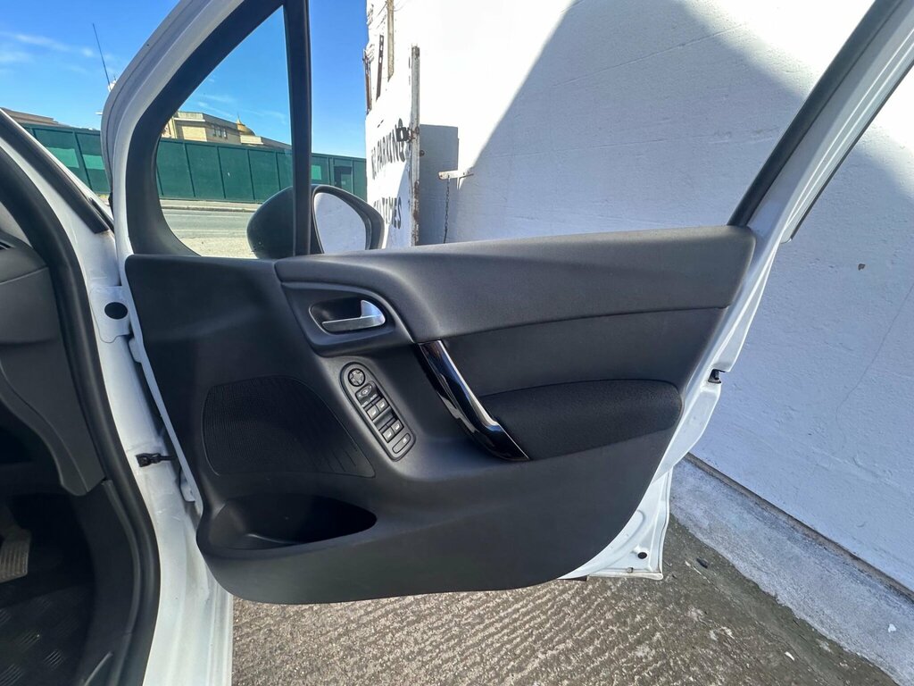 Citroen C3 Picasso 1.6 Bluehdi Platinum Mpv Black #17