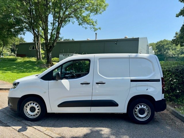 Toyota Proace City 2022 1.5 Bluehdi Active Short Panel Van White #6