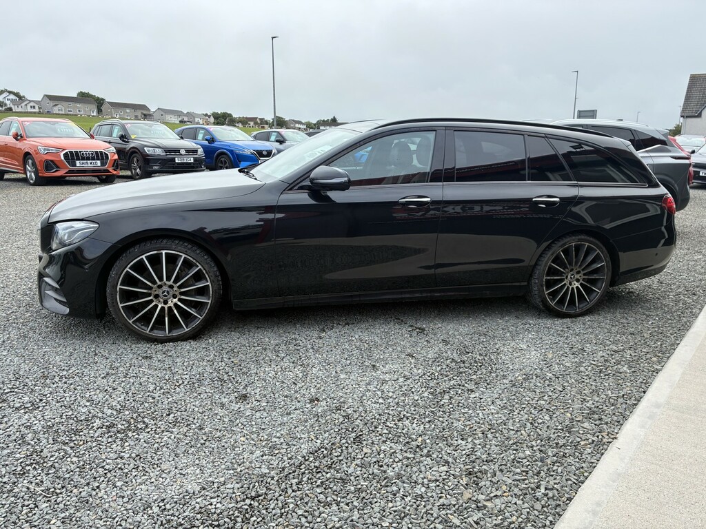 Mercedes-Benz E Class Estate 2.0 E220d Amg Line Night Edition 2020 KM20UJB Black #4