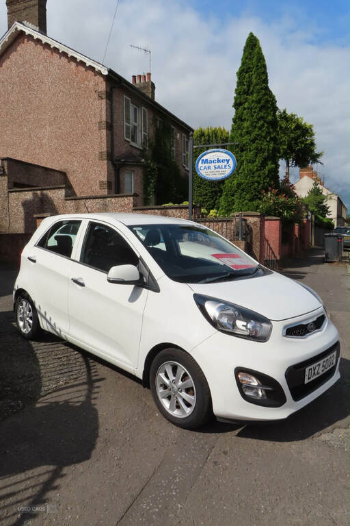 Kia Picanto Hatchback 1.25 Halo Euro 5 201212 Beige #1