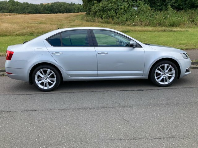 Skoda Octavia 2017 2.0 Tdi Se L Dsg Euro 6 Ss Silver #3