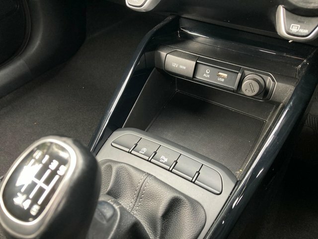 Kia RIO 1.0 T Gdi Mhev 3 Hatchback Hybrid Manua Blue #24