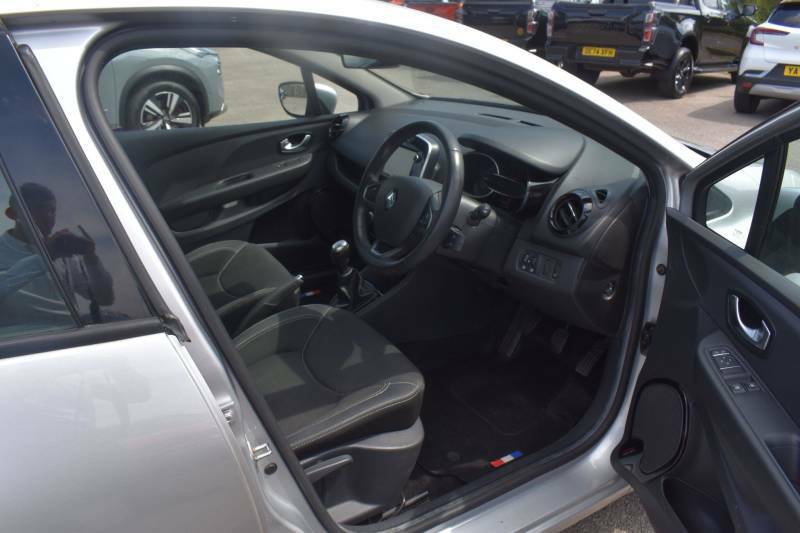 Renault Clio Renault Clio 0.9 Tce 90 Signature Nav Black #13