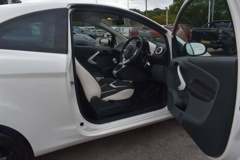 Ford KA 1.2 Zetec White Edition Euro 6 Ss - 2016 1 White #5