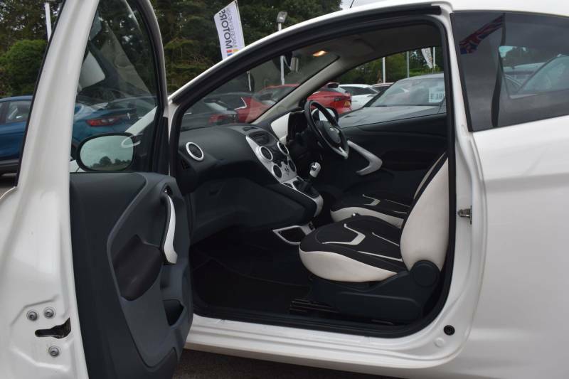Ford KA 1.2 Zetec White Edition Euro 6 Ss - 2016 1 White #3