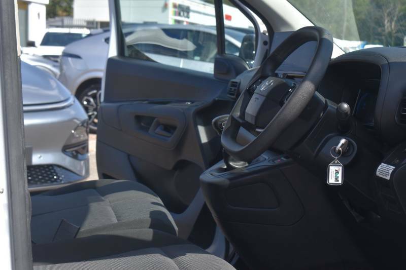Toyota Proace City 1.5D 100 Active Van 6 Speed White #11