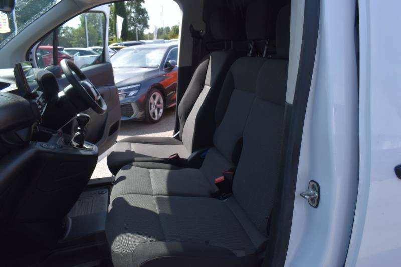 Toyota Proace City 1.5D 100 Active Van 6 Speed White #12