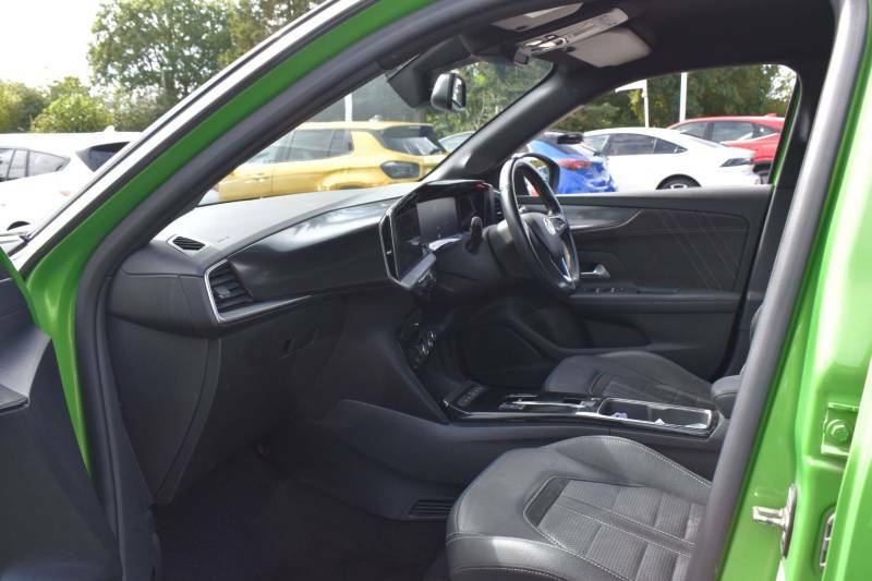 Vauxhall Mokka-e 50Kwh Ultimate - 2022 72 YG72HWY Green #4