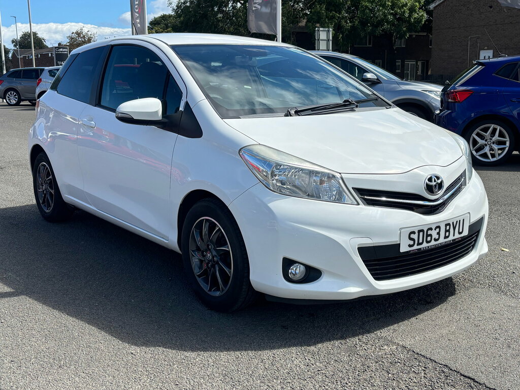Toyota Yaris Vvt-i Edition SD63BYU White