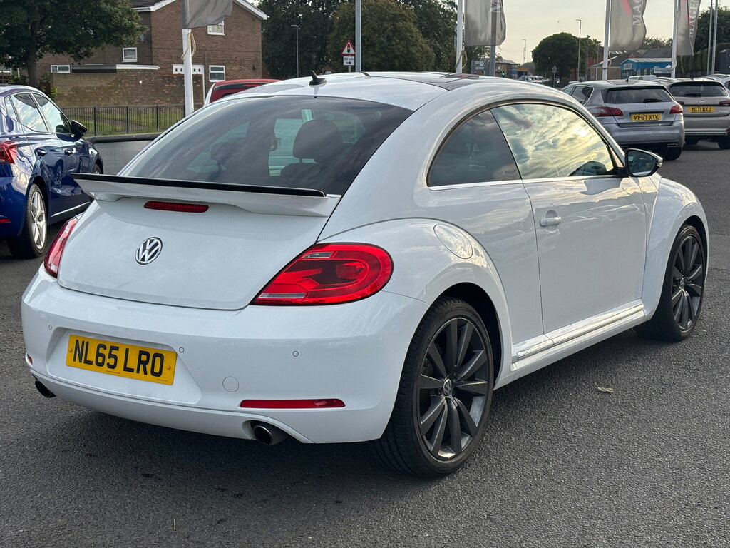 Volkswagen Beetle Sport 2.0 Tdi 9X Services Cambelt And Waterpump Red #9