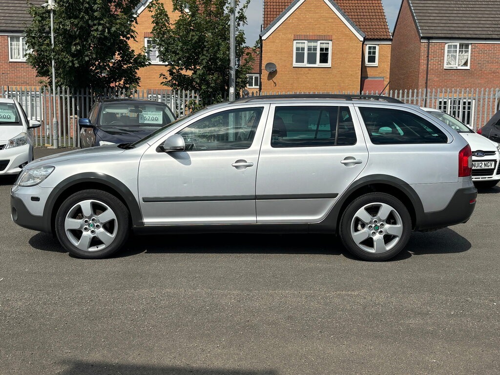 Skoda Octavia Estate 2.0 Tdi 4Wd Euro 5 201161 Grey #7