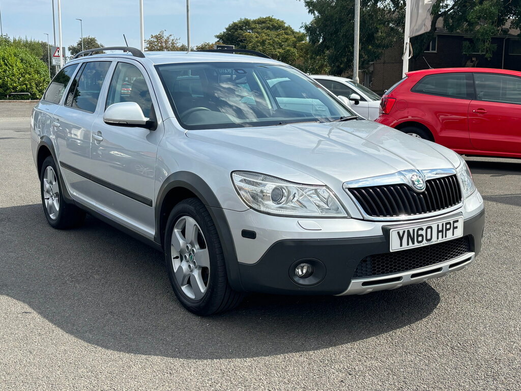 Skoda Octavia Estate 2.0 Tdi 4Wd Euro 5 201161 Grey #1