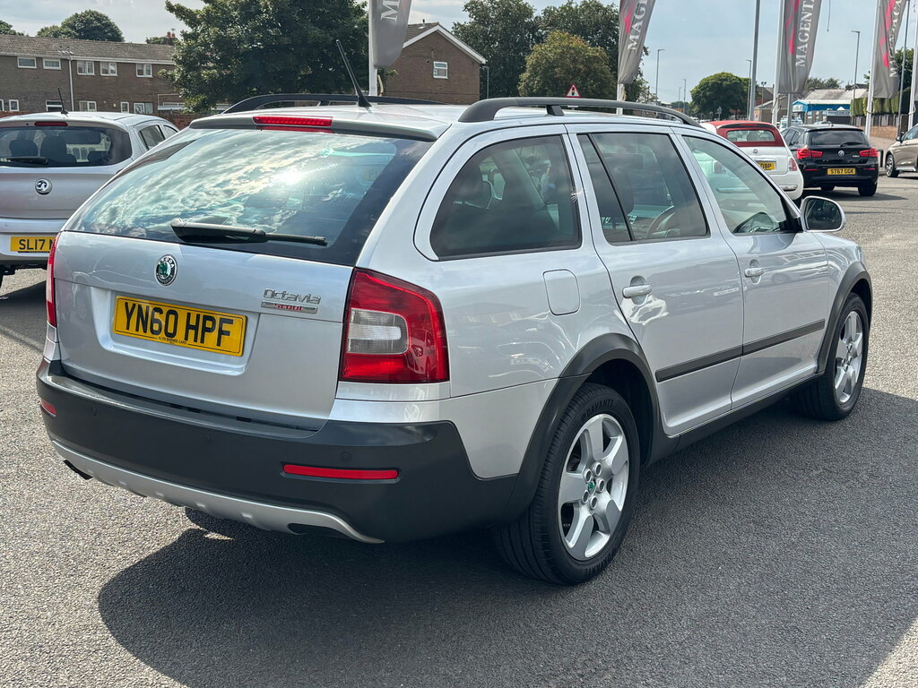 Skoda Octavia Estate 2.0 Tdi 4Wd Euro 5 201161 Grey #8