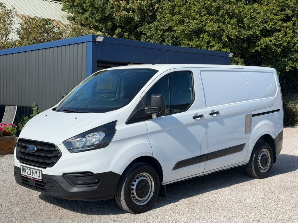 Ford Transit Custom 2L Leader White