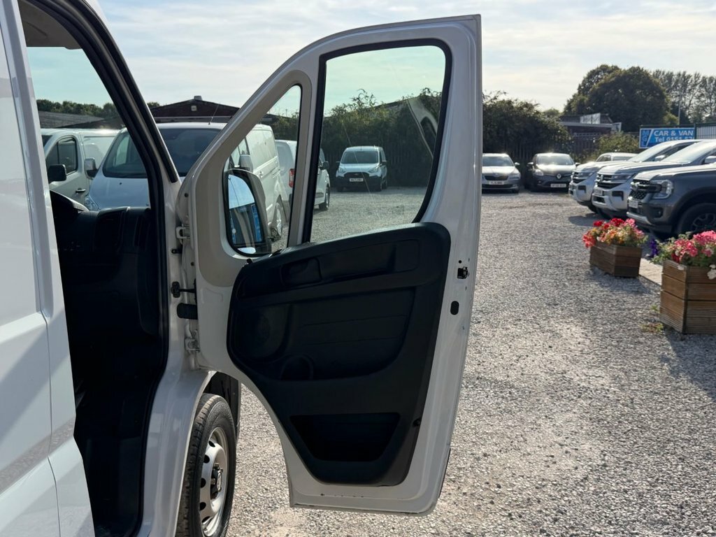 Vauxhall Movano 4250 Hd 110Kwh Prime L3 H2 11Kw Charger White #15