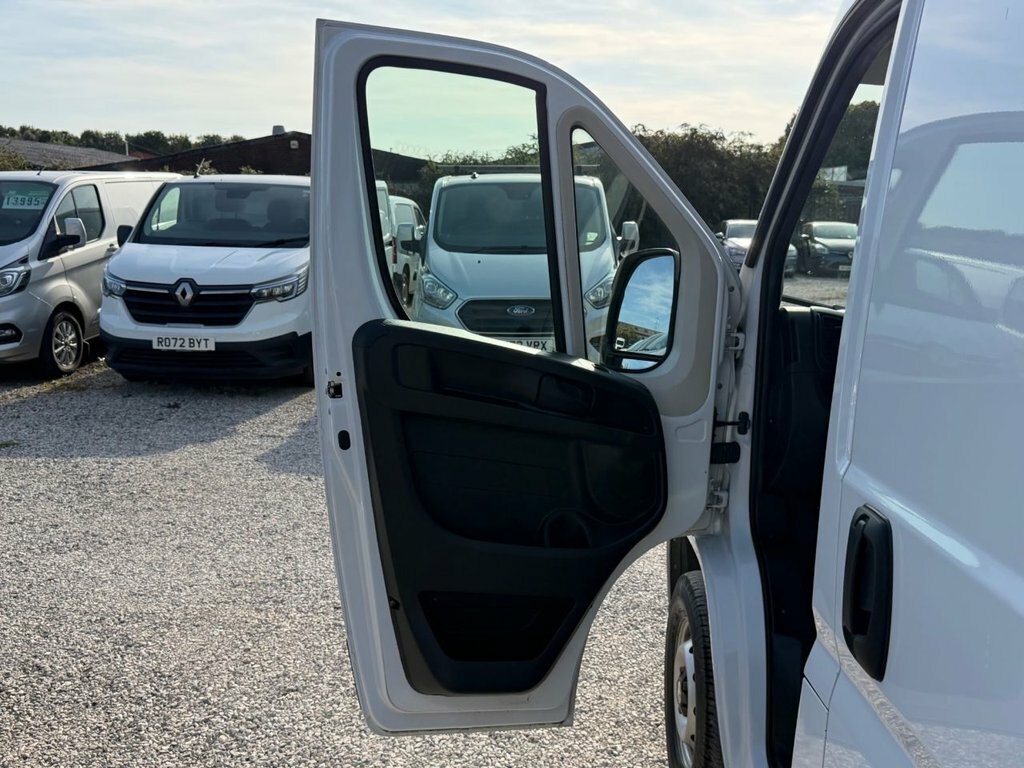 Vauxhall Movano 4250 Hd 110Kwh Prime L3 H2 11Kw Charger White #23