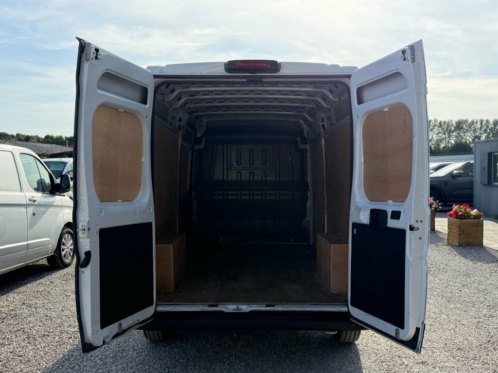 Vauxhall Movano 4250 Hd 110Kwh Prime L3 H2 11Kw Charger White #17
