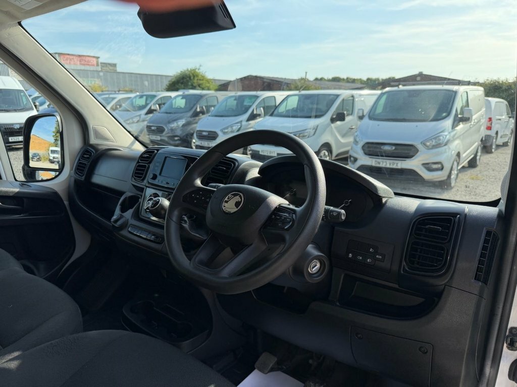 Vauxhall Movano 4250 Hd 110Kwh Prime L3 H2 11Kw Charger White #14