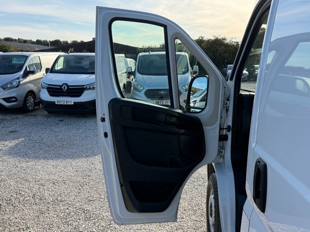 Peugeot Boxer 2.2 Bluehdi 335 Professional Eat8 L3 H2 Euro 6 S White #21