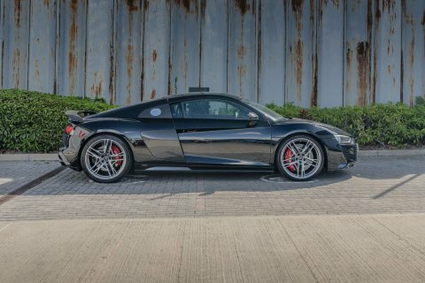 Audi R8 5.2 Fsi V10 Black #4