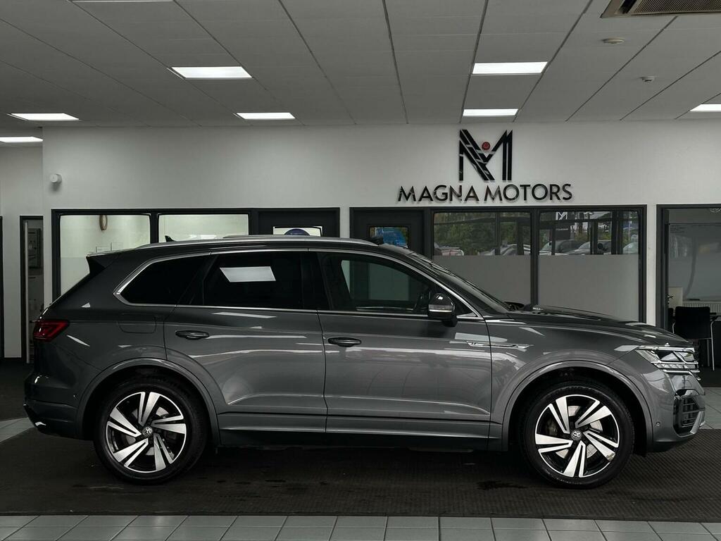 Volkswagen Touareg Suv 3.0 Tsi V6 R-line Tech Tiptronic 4Motion Euro Grey #5