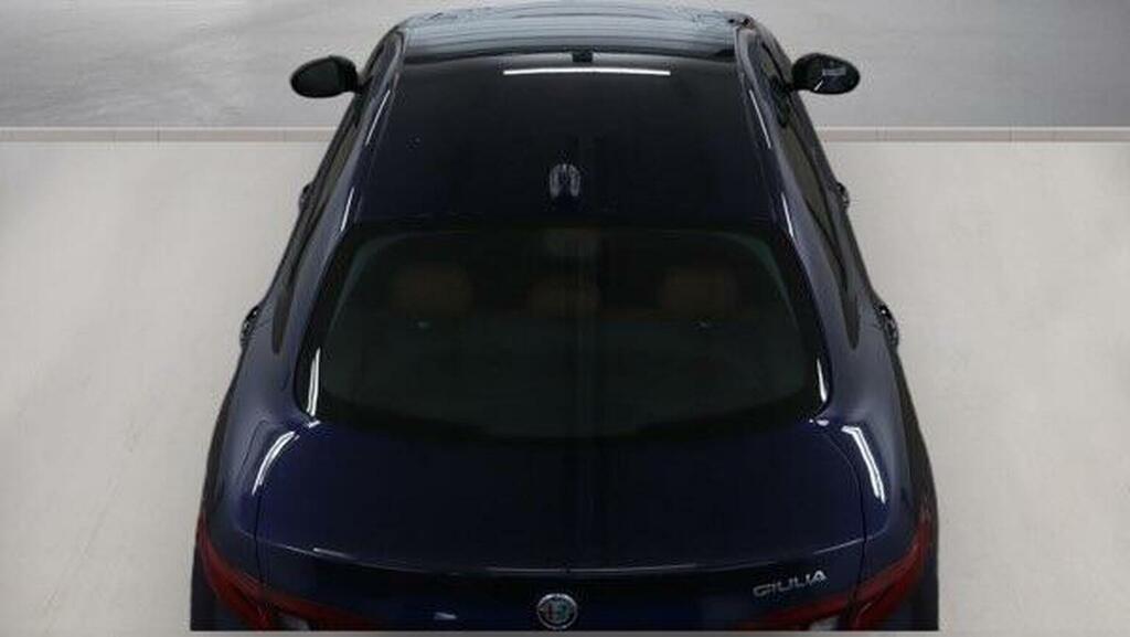 Alfa Romeo Giulia V6 Biturbo Quadrifoglio Red #8