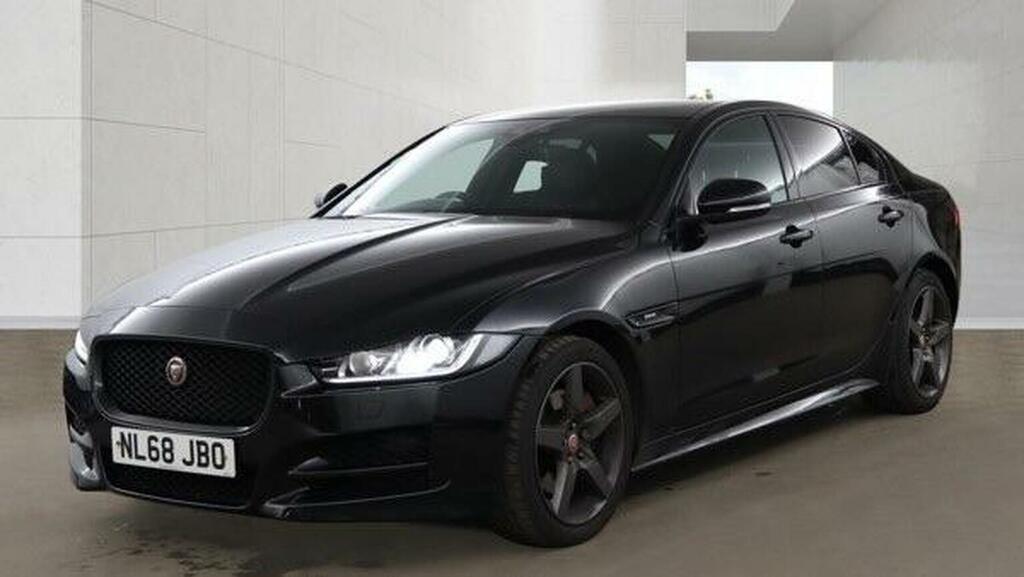 Jaguar XE 2.0I Gpf R-sport Euro 6 Ss Black #2