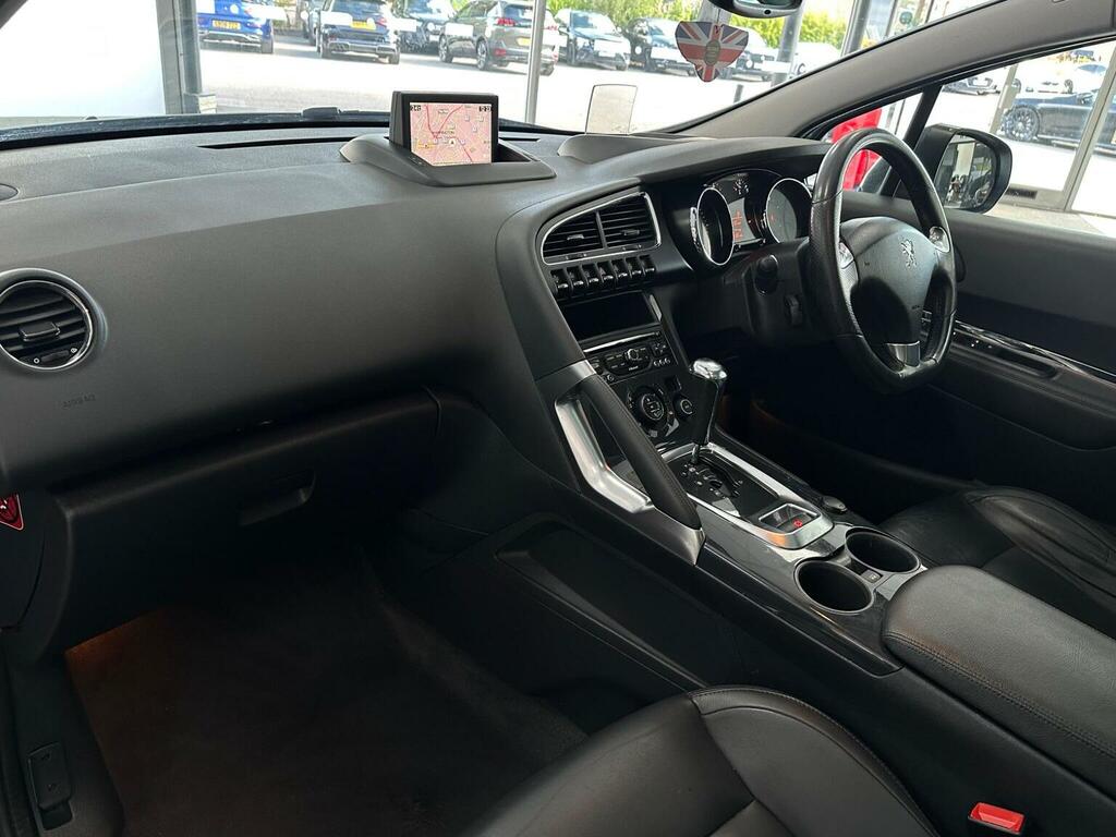 Peugeot 3008 1.6 E-hdi Allure Egc White #33
