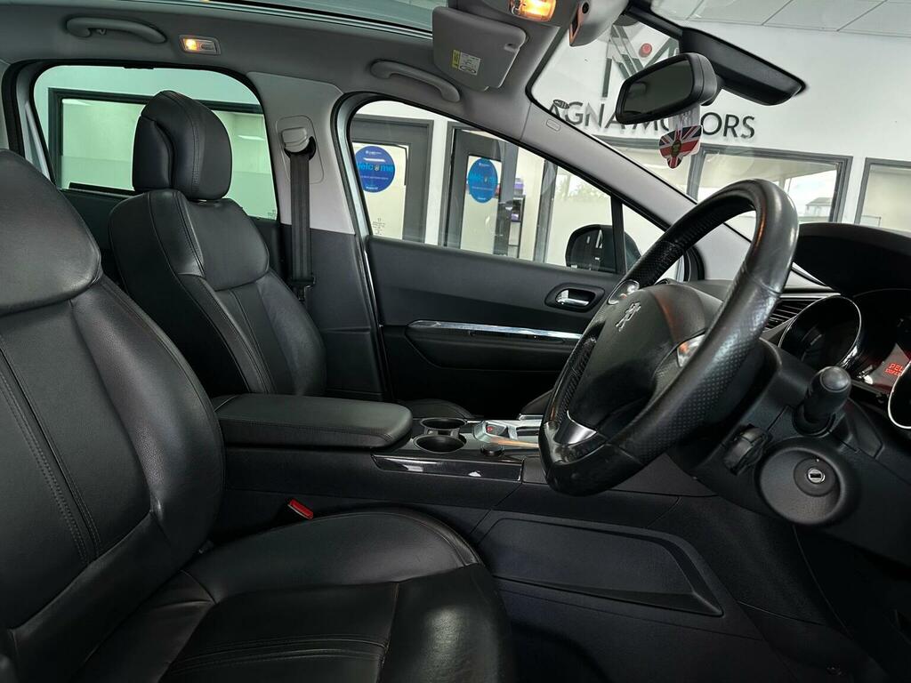 Peugeot 3008 1.6 E-hdi Allure Egc White #17