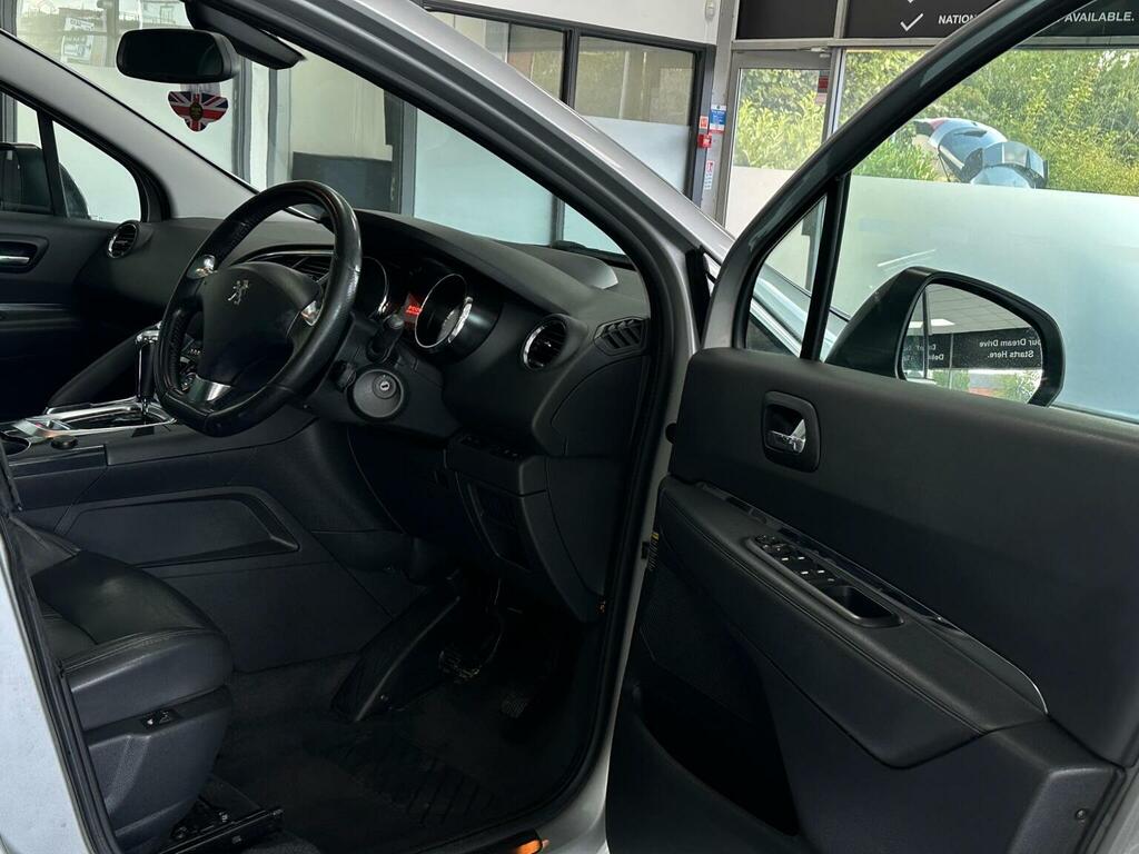 Peugeot 3008 1.6 E-hdi Allure Egc White #16