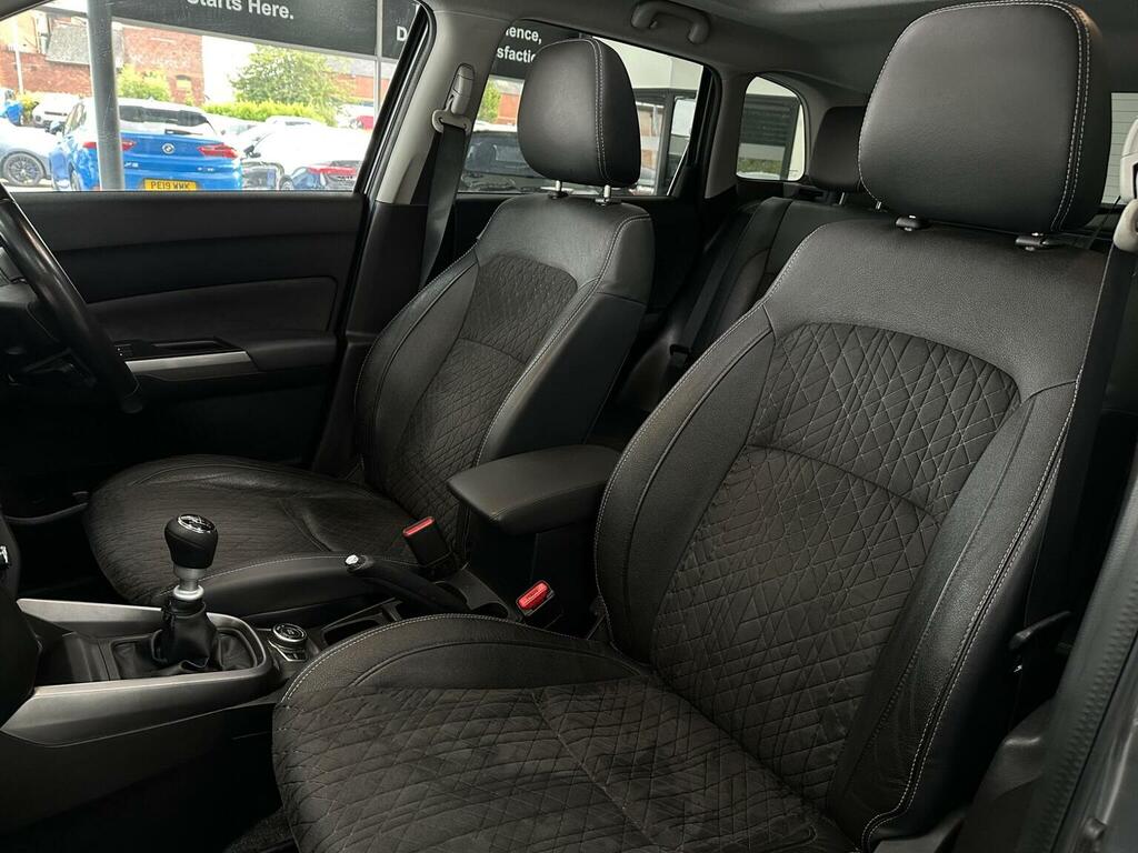 Suzuki Vitara 1.4 Boosterjet 48V Hybrid Sz5 Allgrip White #40