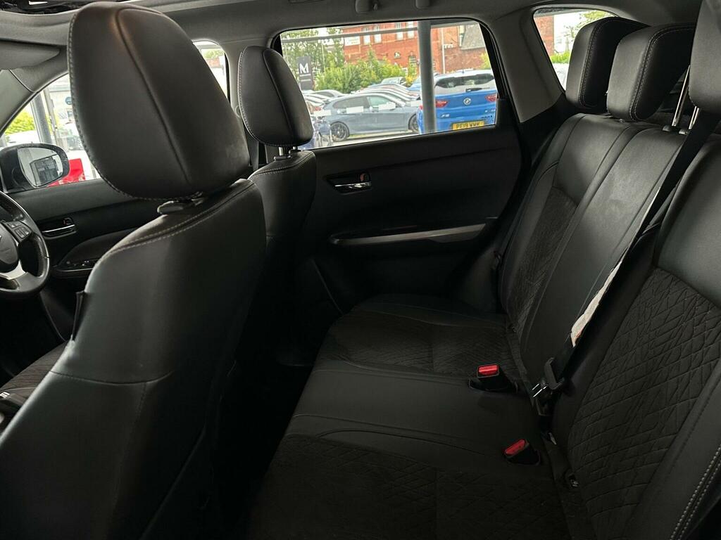 Suzuki Vitara 1.4 Boosterjet 48V Hybrid Sz5 Allgrip White #36