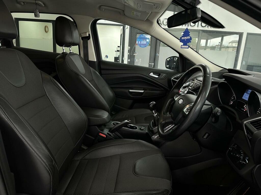 Ford Kuga 2.0 Tdci Zetec 2Wd Euro 6 S S Green #17