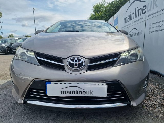 Toyota Auris 1.4 D-4d Excel Euro 5 S S Brown #2