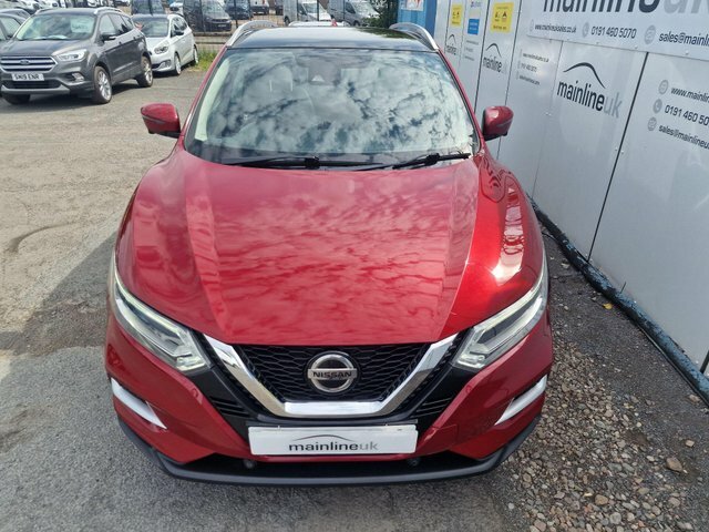 Nissan Qashqai 1.3 Dig-t Tekna Euro 6 S S SK20RUJ Red #2