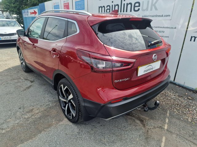 Nissan Qashqai 1.3 Dig-t Tekna Euro 6 S S SK20RUJ Red #6