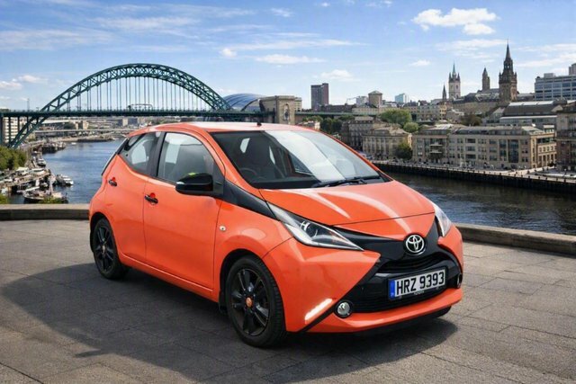 Toyota Aygo 1.0 Vvt-i X-cite Euro 5 Euro 5 Orange
