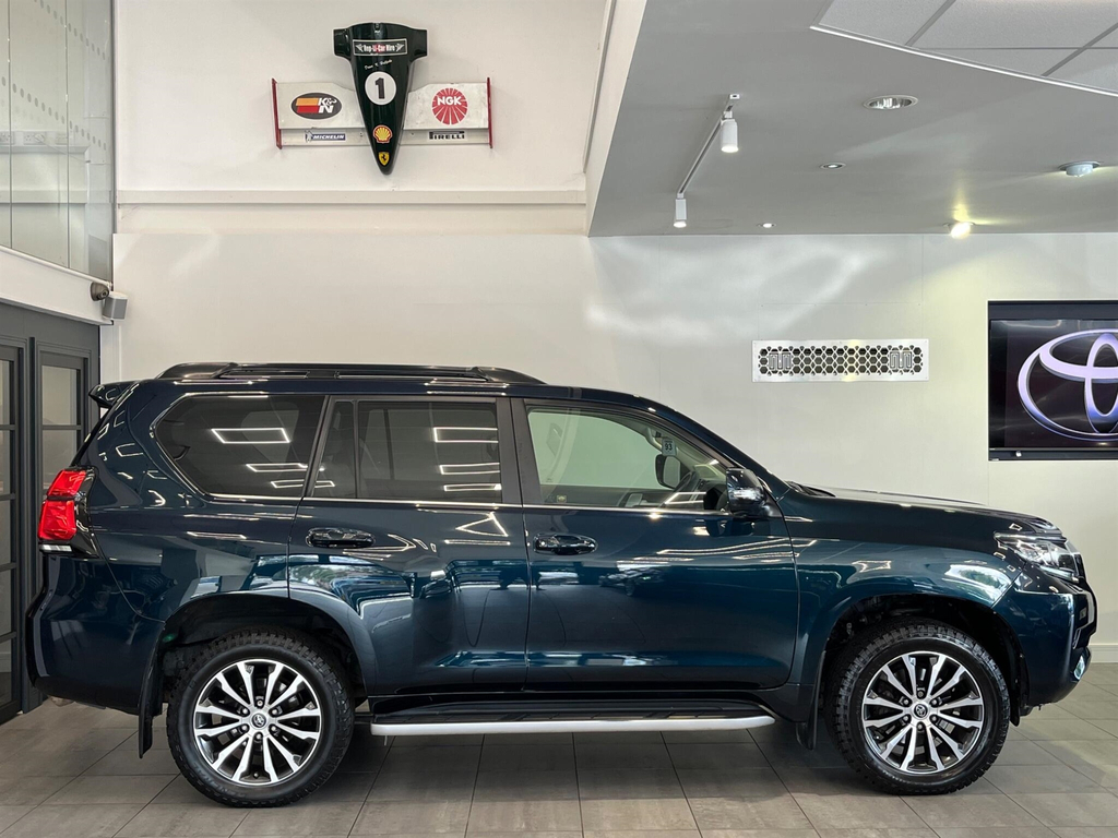 Toyota Land Cruiser 2.8D Invincible 4Wd Euro 6 Ss 7 Seat GK21KFA Blue #5