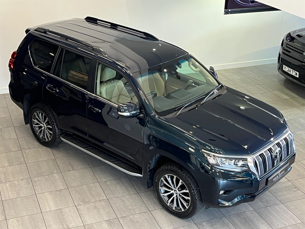 Toyota Land Cruiser 2.8D Invincible 4Wd Euro 6 Ss 7 Seat GK21KFA Blue #2