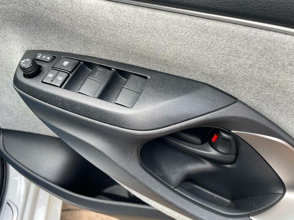 Toyota Yaris 1.5 Vvt-h Dynamic E-cvt Euro 6 Ss Blue #19