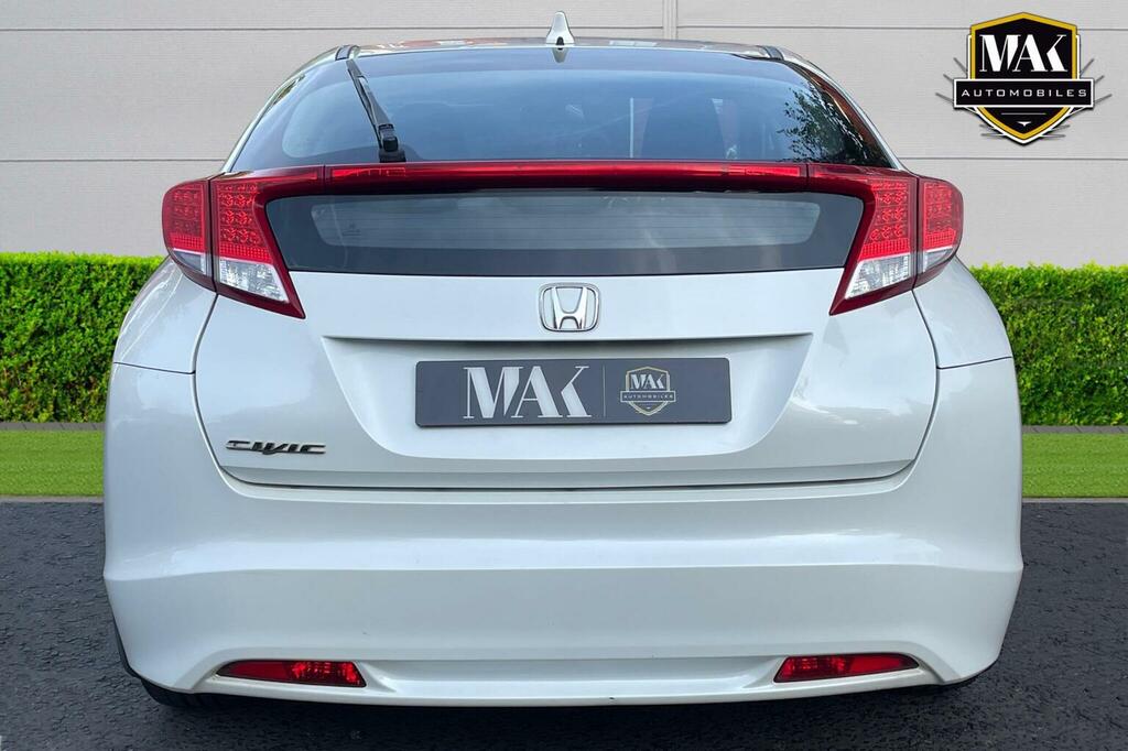 Honda Civic 1.4 I-vtec Se Euro 5 Ss White #6