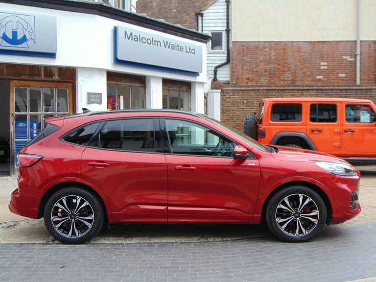 Ford Kuga 2.5 Fhev St-line X Edition Cvt Red #2