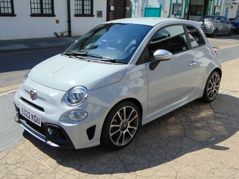Abarth 595 1.4 T-jet F595 Pista Cabrio Euro Yellow #8