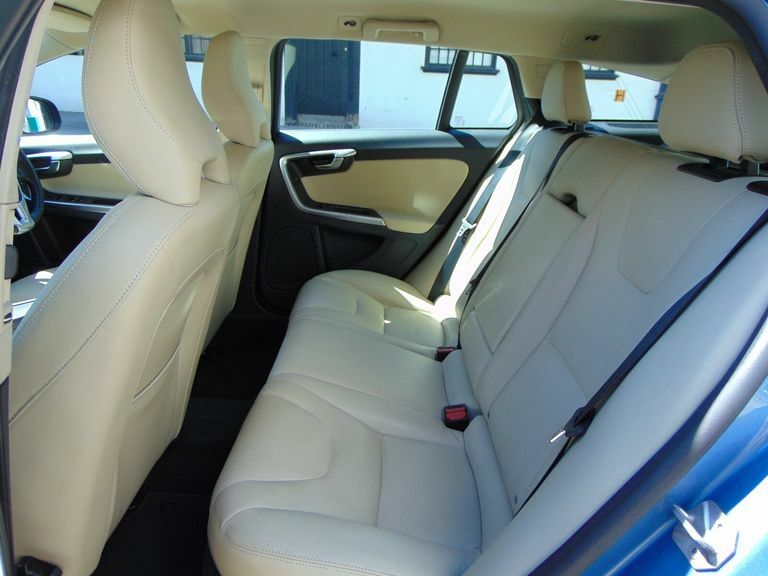 Volvo V60 Vehicle Details Price - 9995 Make Volvo Model V Grey #40
