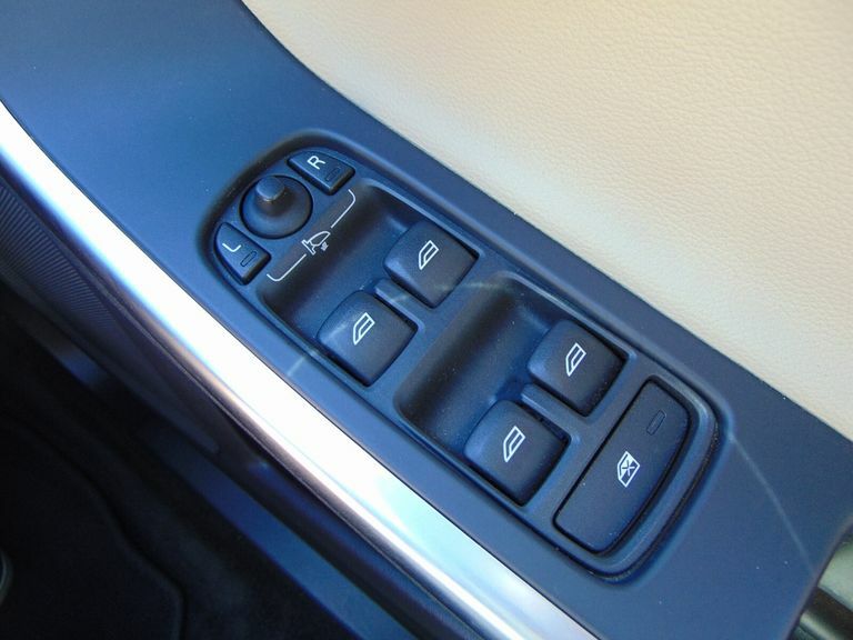Volvo V60 Vehicle Details Price - 9995 Make Volvo Model V Grey #29