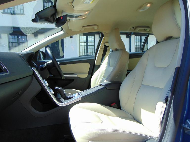 Volvo V60 Vehicle Details Price - 9995 Make Volvo Model V Grey #42
