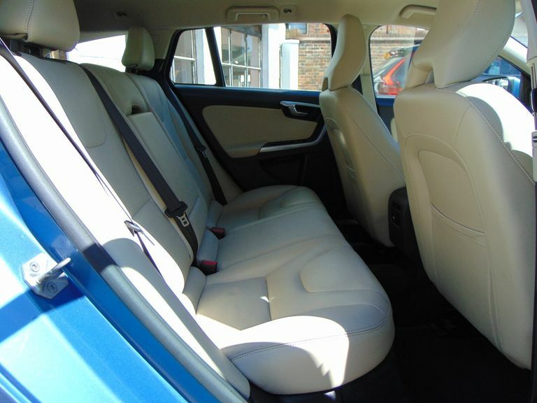 Volvo V60 Vehicle Details Price - 9995 Make Volvo Model V Grey #34