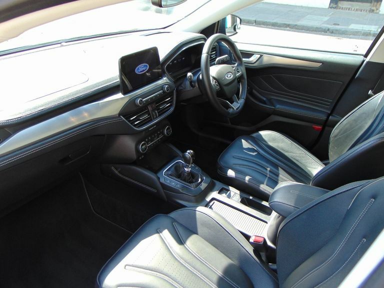 Ford Focus 1.0T Ecoboost St-line X Estate Eur White #62