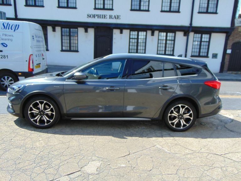 Ford Focus 1.0T Ecoboost St-line X Estate Eur White #8