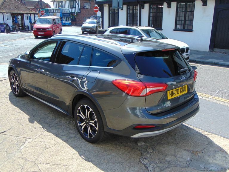 Ford Focus 1.0T Ecoboost St-line X Estate Eur White #9